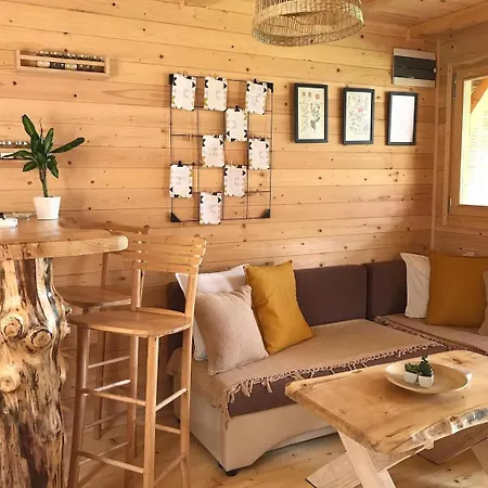 Woody Uvacko Jezero Case de vacanță